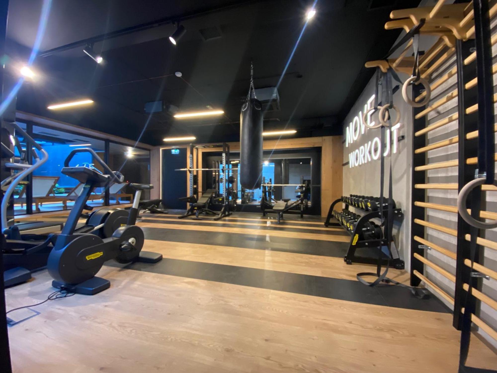 Vistula Avenue Apartment Free Parking, Swimming Pool, Sauna & Gym Cracóvia Exterior foto