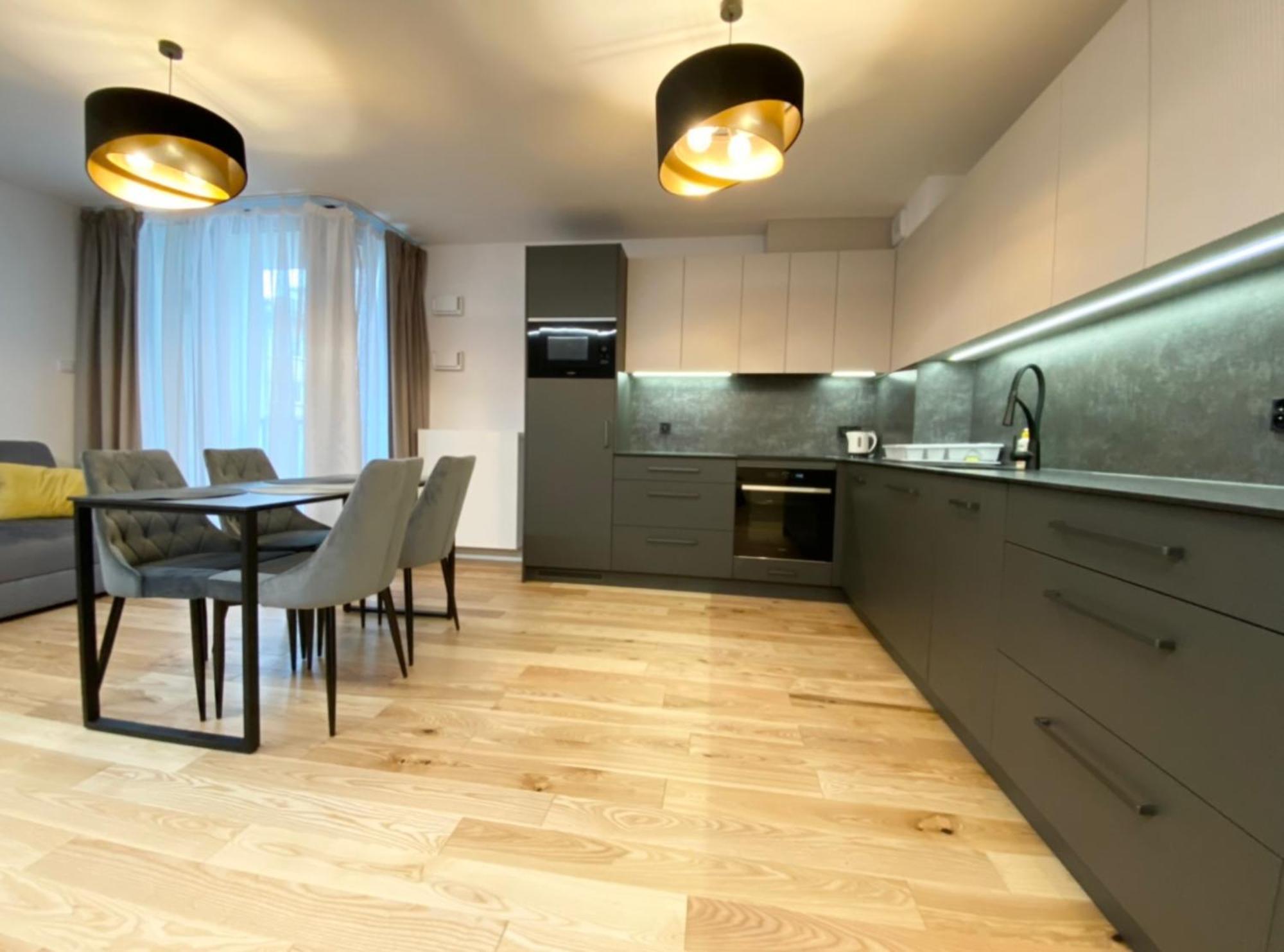 Vistula Avenue Apartment Free Parking, Swimming Pool, Sauna & Gym Cracóvia Exterior foto