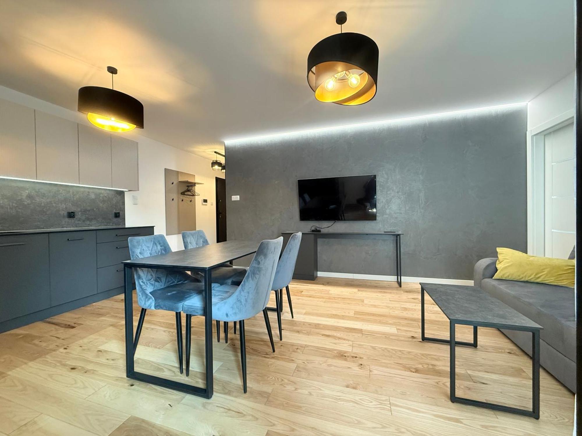Vistula Avenue Apartment Free Parking, Swimming Pool, Sauna & Gym Cracóvia Exterior foto